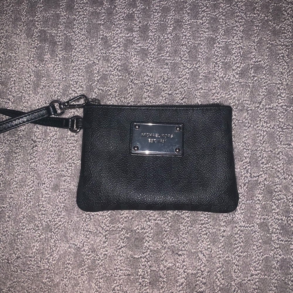Michael Kors wristlet